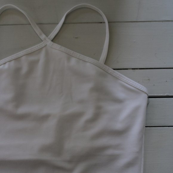 GAP Cropped White Cross Halter Work Out / Active Top - Picture 4 of 8